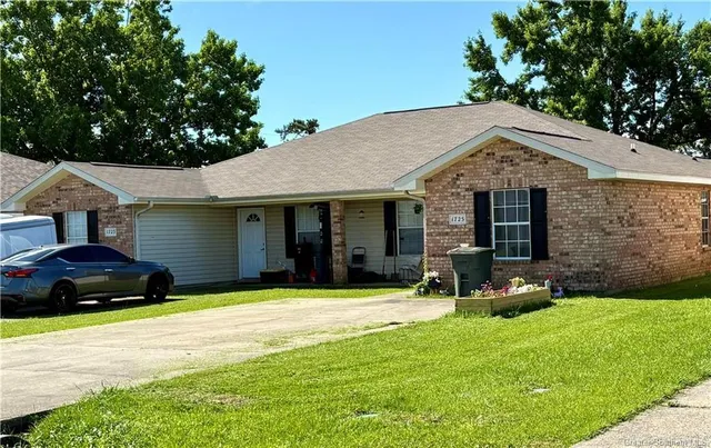 $253,200 | 1723 North Tallowood Drive, Lake Charles, LA 70605
