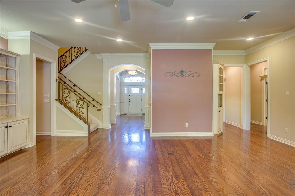 5408 Rome Court Arlington, TX 76017 - Photo 3 of 25