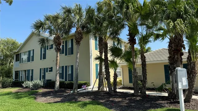 $2,900 | 1714 Celtic Drive, Unit 201, Venice, FL 34293