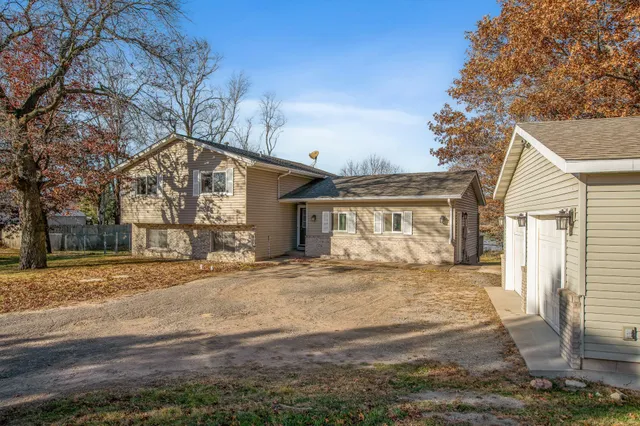 $425,000 | 5740 314th Street, Stacy, MN 55079