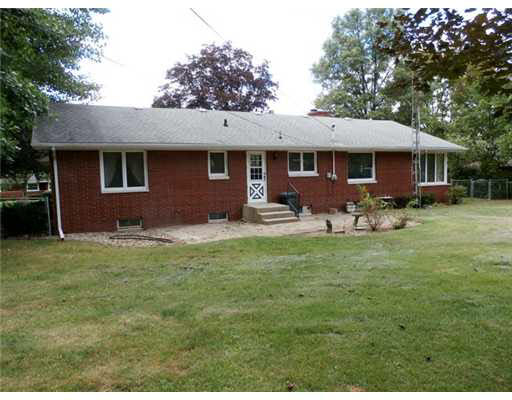 57320 Alan Road South Bend, IN 46619 - Photo 16 of 17 Gallery Image 16