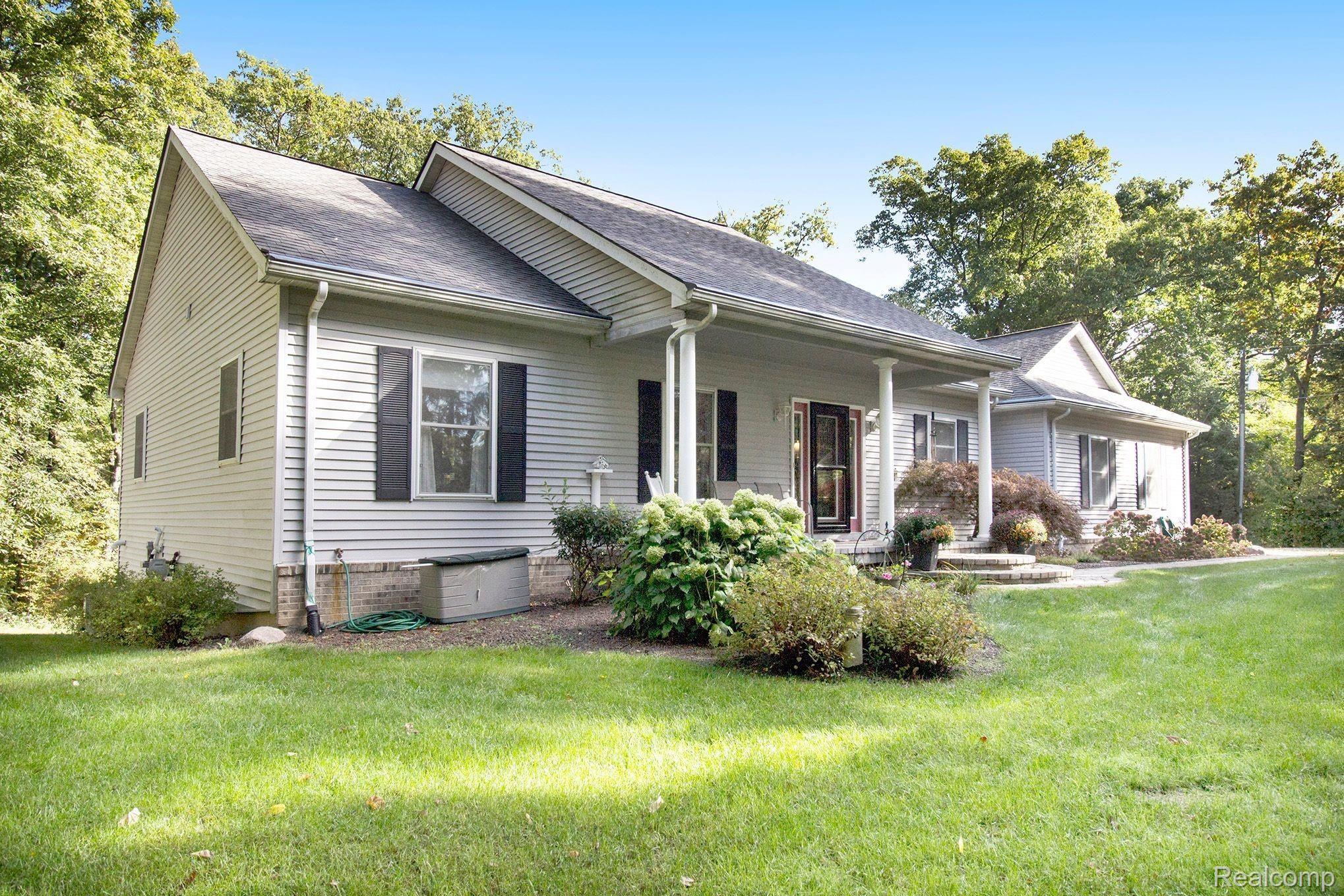 3361 Gentry Road Howell, MI 48843 - Photo 2 of 47 ldRI42xg (1).jpeg