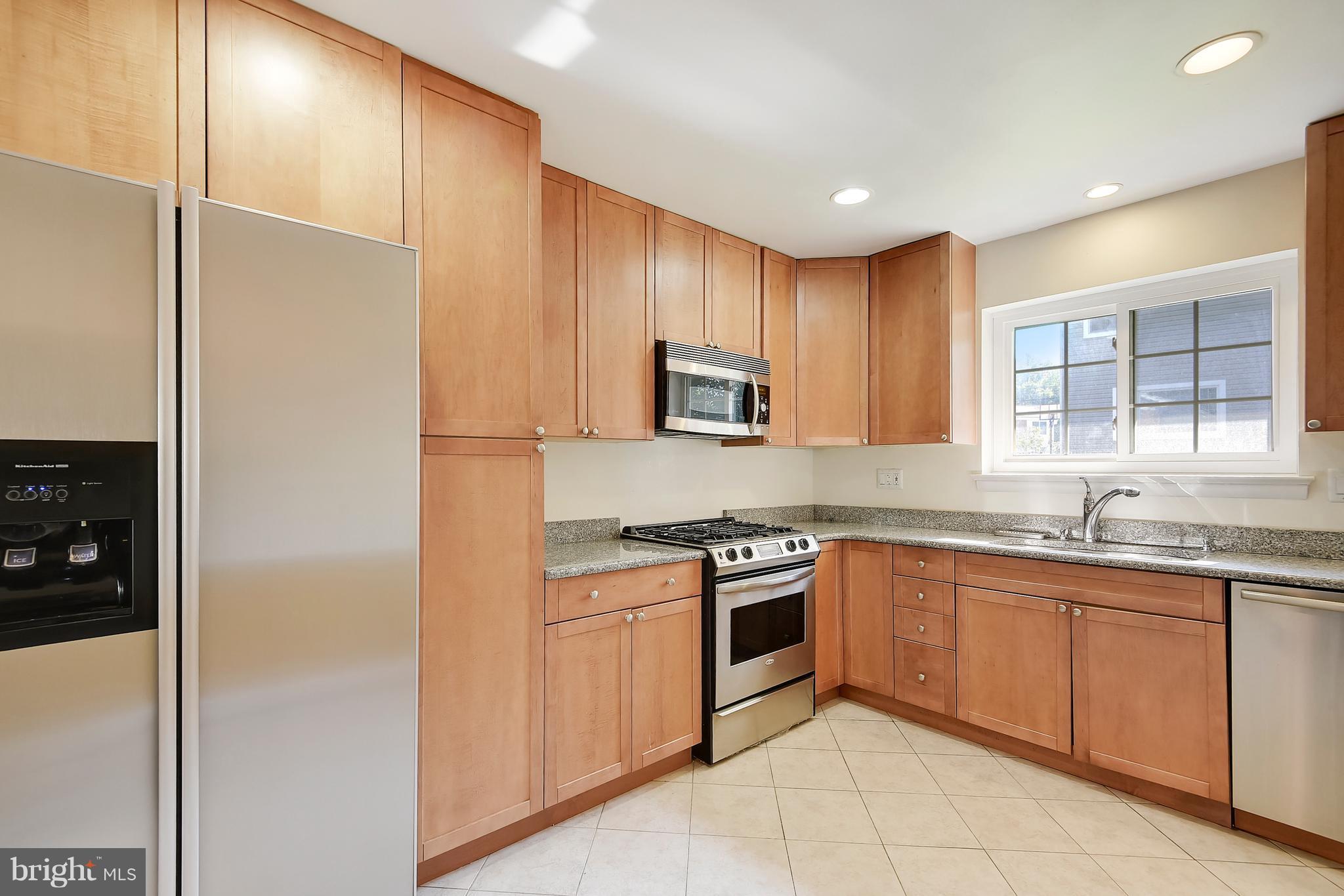 9517 Flower Avenue Silver Spring, MD 20901 - Photo 3 of 24 Eat-in Kitchen with room for a Table.