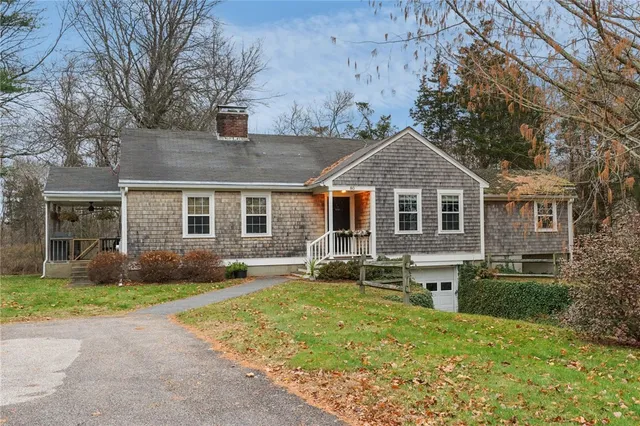 $2,800 | 80 Lakeshore Drive, East Greenwich, RI 02818