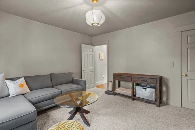 $2,800 | 80 Lakeshore Drive, East Greenwich, RI 02818