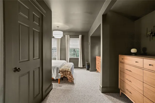 $2,800 | 80 Lakeshore Drive, East Greenwich, RI 02818