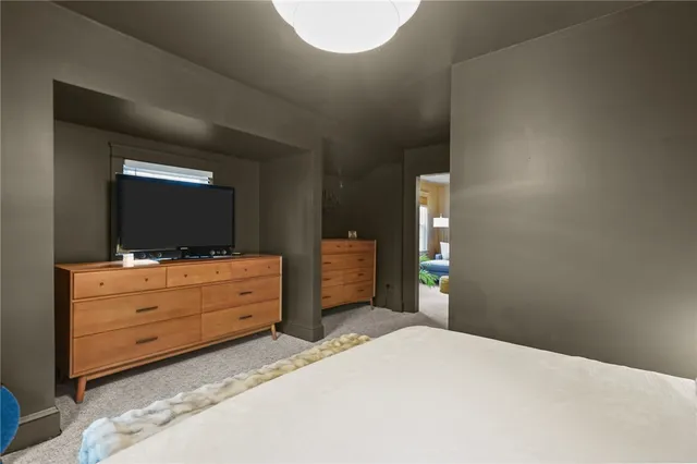 $2,800 | 80 Lakeshore Drive, East Greenwich, RI 02818