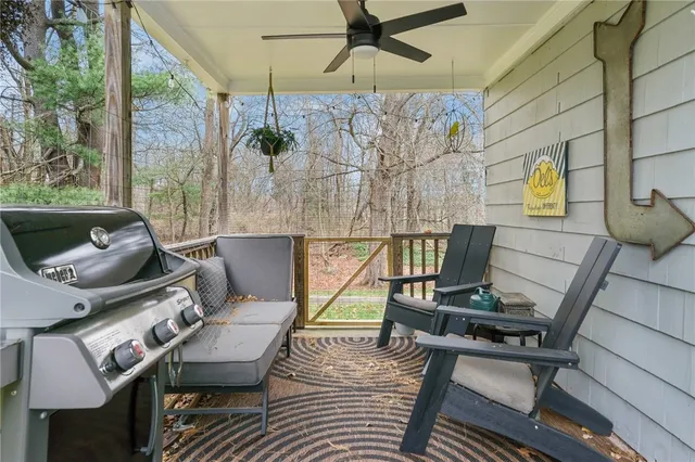 $2,800 | 80 Lakeshore Drive, East Greenwich, RI 02818