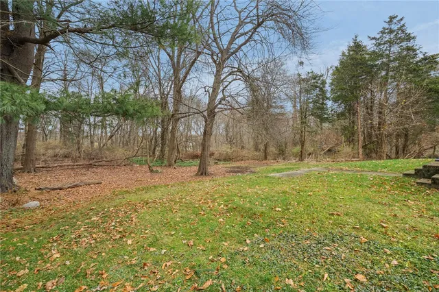 $2,800 | 80 Lakeshore Drive, East Greenwich, RI 02818