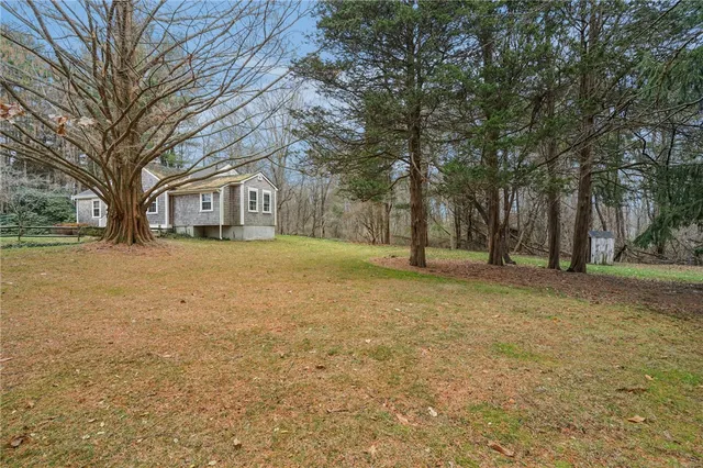 $2,800 | 80 Lakeshore Drive, East Greenwich, RI 02818