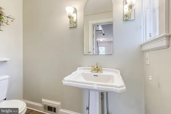 $895,000 | 106 Goodale Road, Baltimore, MD 21212