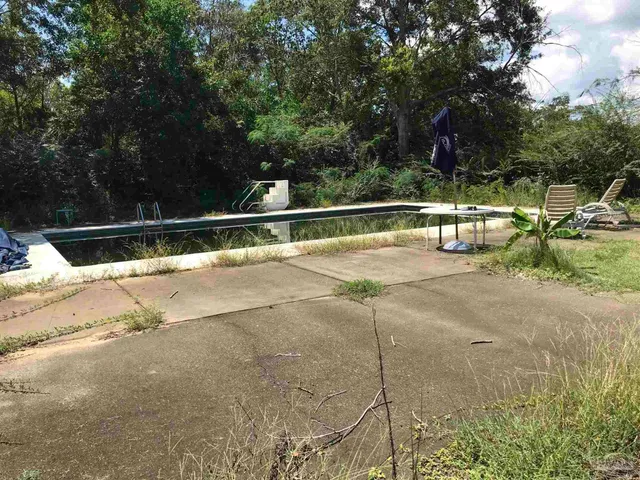 $250,000 | 2529 Molino Road, Molino, FL 32577