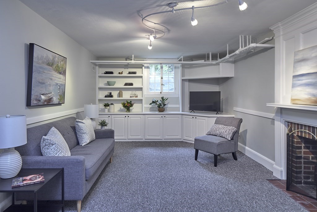 44 Hastings Road Belmont, MA 02478 - Photo 14 of 20 Gallery Image 14