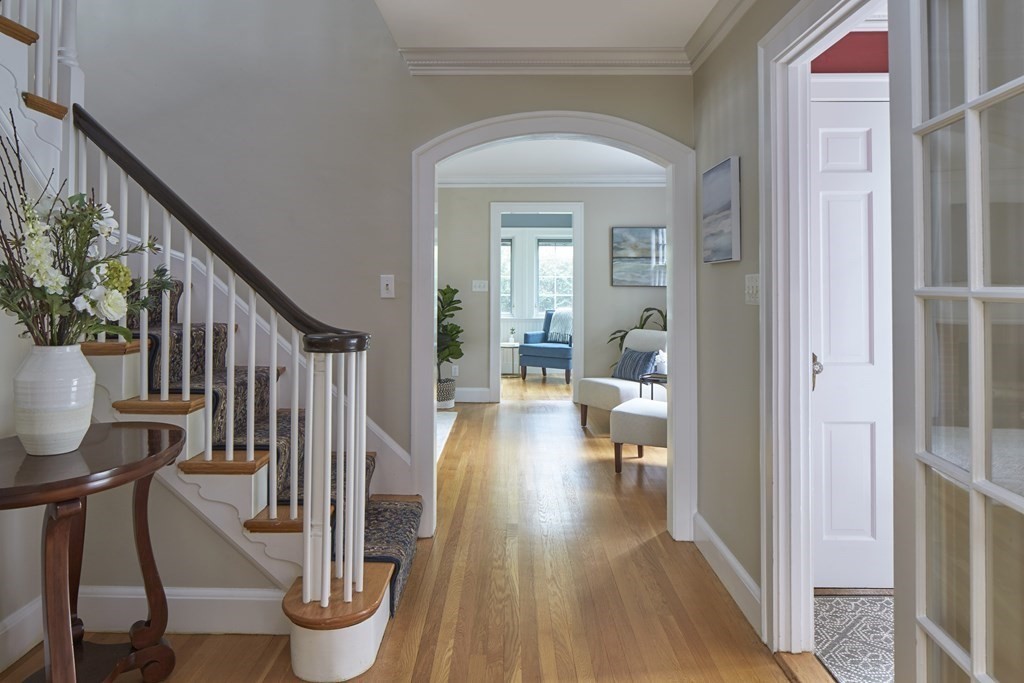 44 Hastings Road Belmont, MA 02478 - Photo 2 of 20 Gallery Image 2