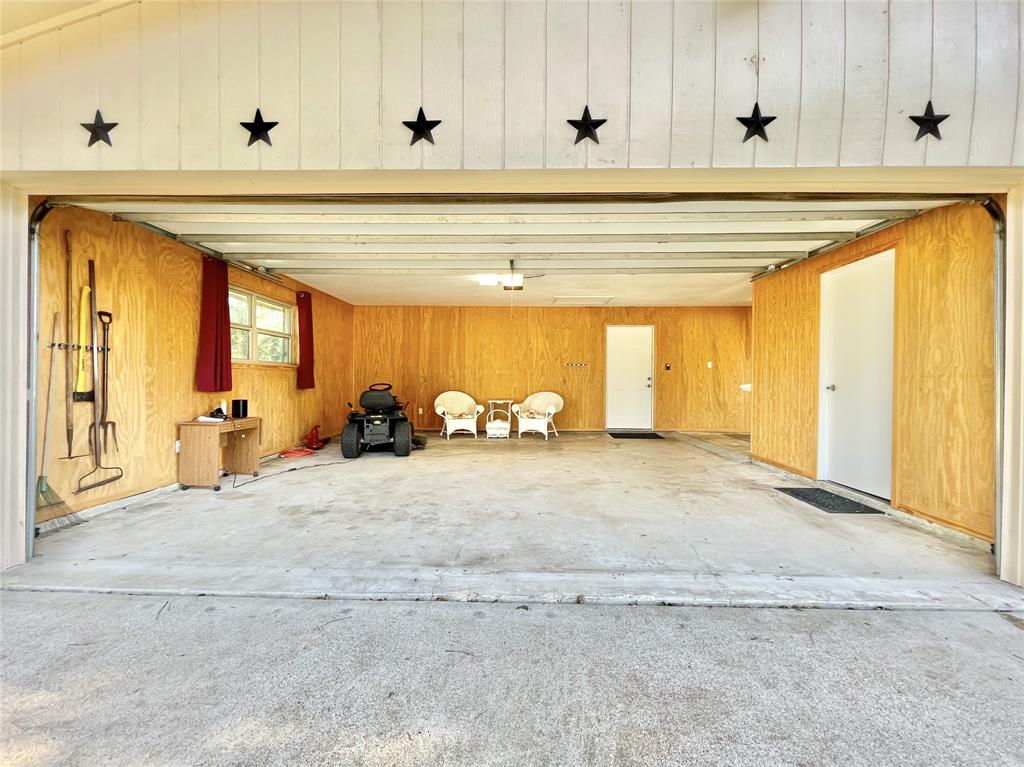 945 Brickyard Road West, TX 76691 - Photo 21 of 25 a view of garage with furniture
