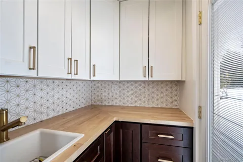 $1,899,000 | 34 Wooleys Lane, Great Neck, NY 11023