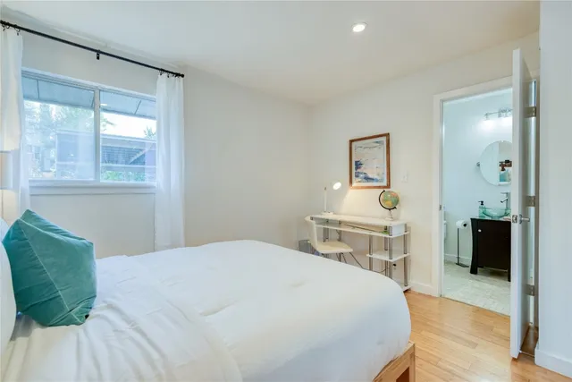 $900 | 2526 Durwood Street, Unit 110, Austin, TX 78704