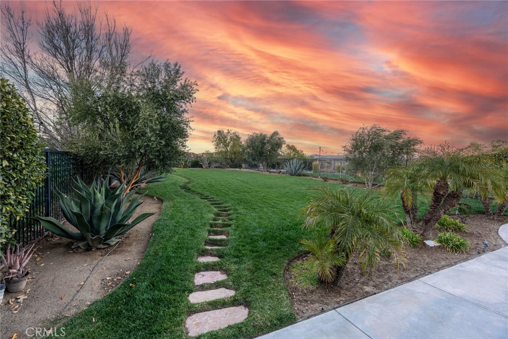 28201 Springvale Lane Castaic, CA 91384 - Photo 35 of 59 a view of a garden with plants and trees