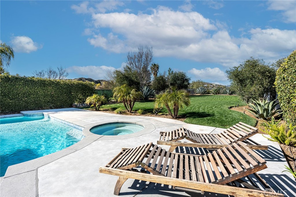 28201 Springvale Lane Castaic, CA 91384 - Photo 41 of 59 a view of balcony with wooden floor