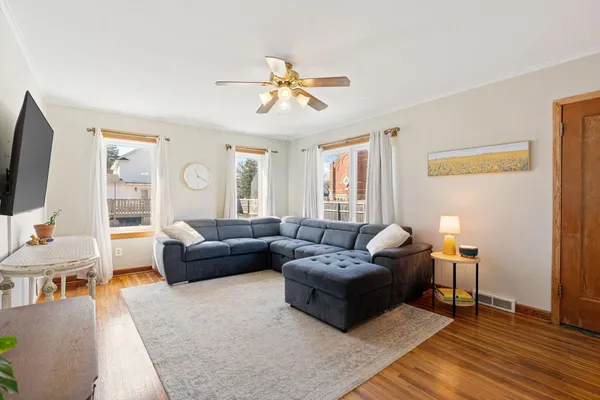 $319,900 | 815 South Elm Avenue, Owatonna, MN 55060