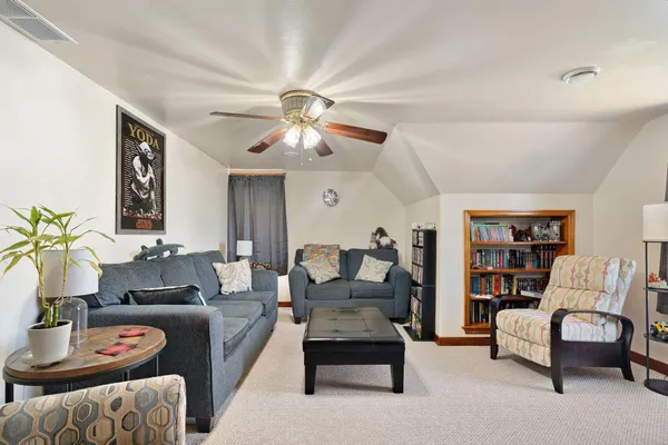 $319,900 | 815 South Elm Avenue, Owatonna, MN 55060