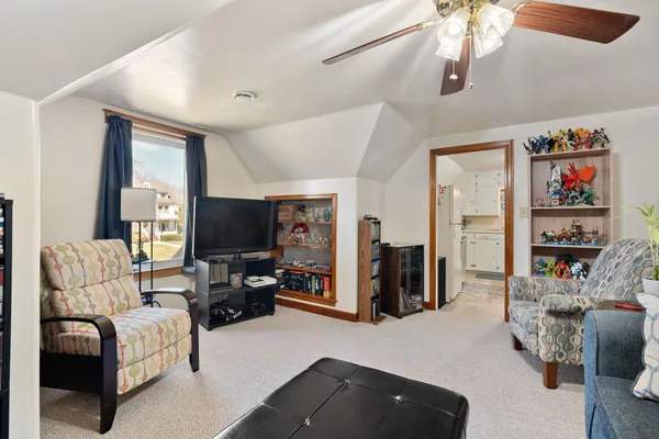 $319,900 | 815 South Elm Avenue, Owatonna, MN 55060