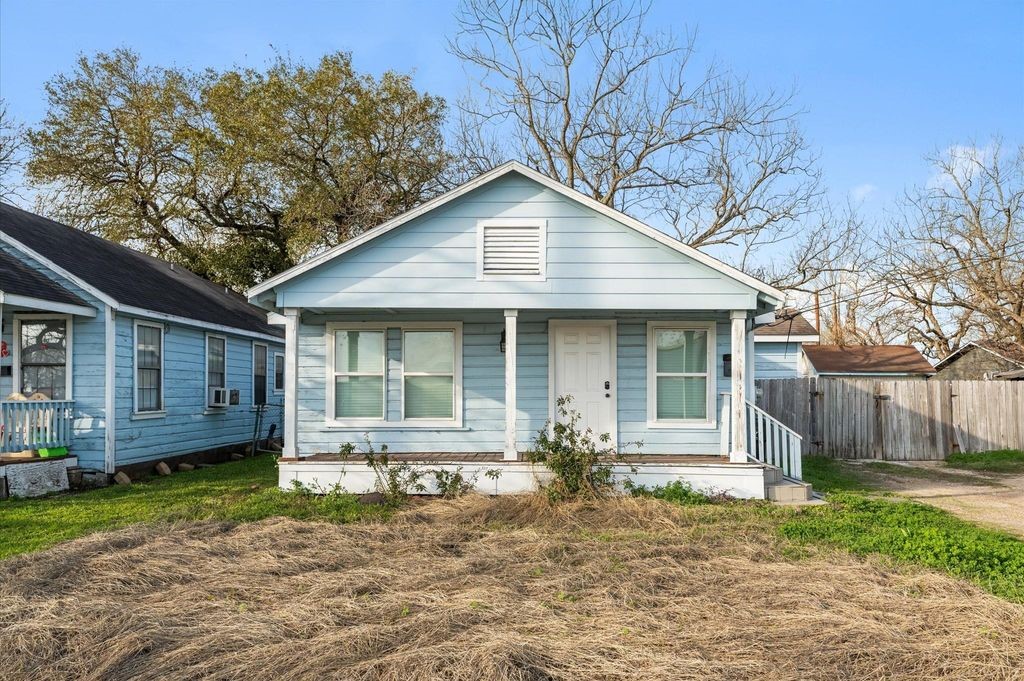 1605 Walnut Avenue Rosenberg, TX 77471 - Photo 1 of 29