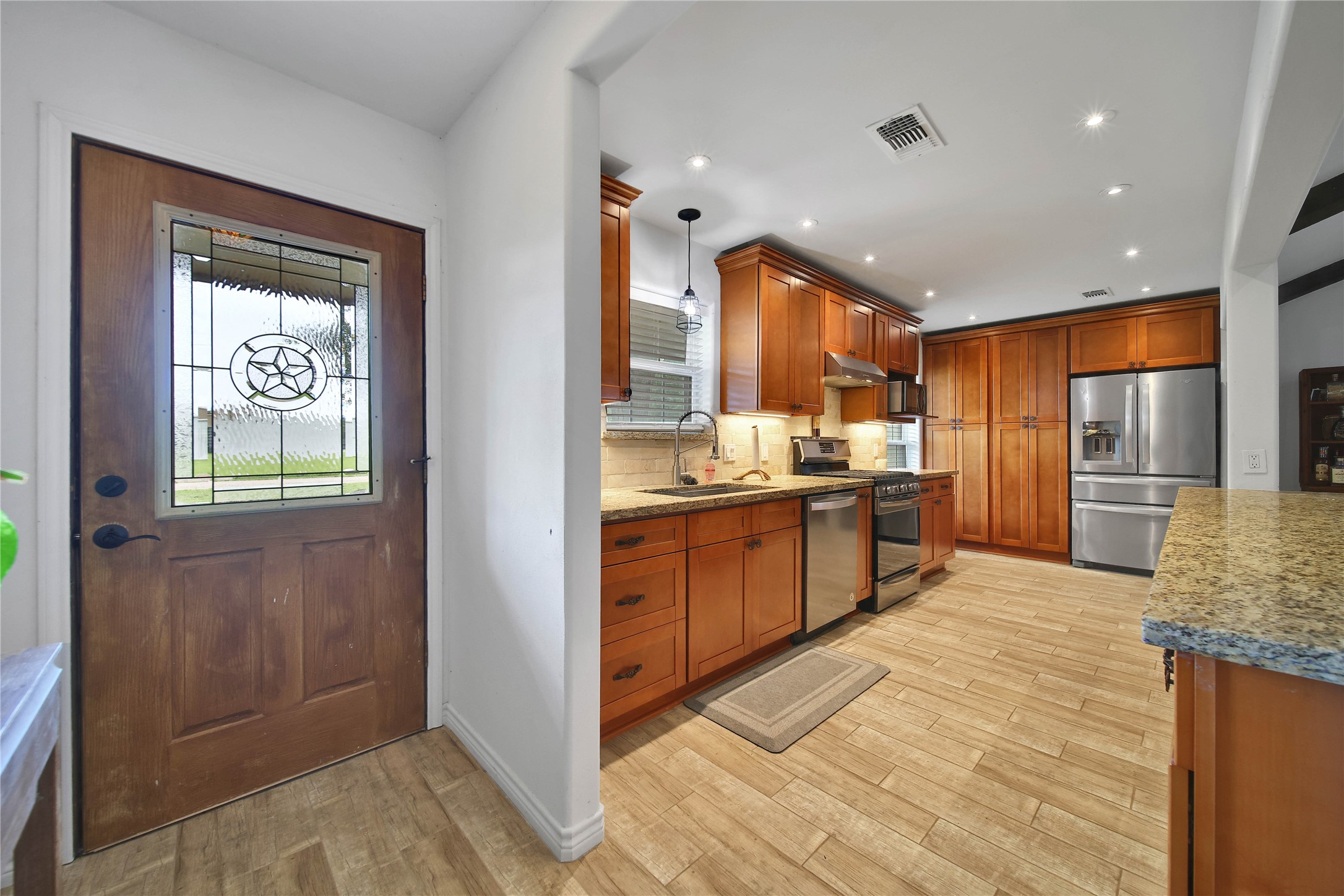 32242 Robin Lane Waller, TX 77484 - Photo 4 of 25