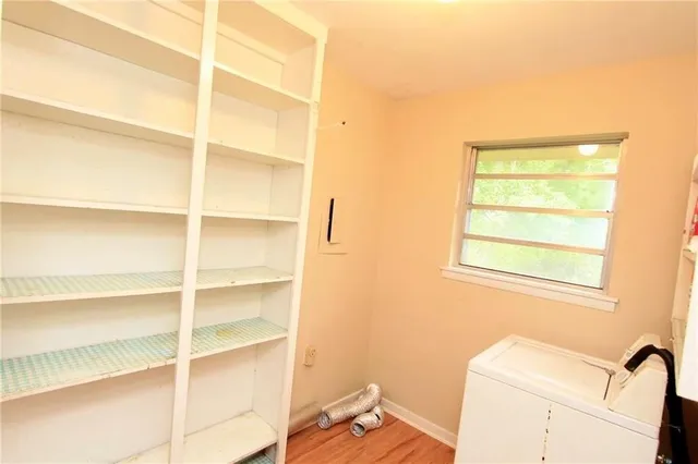 a bathroom with a toilet