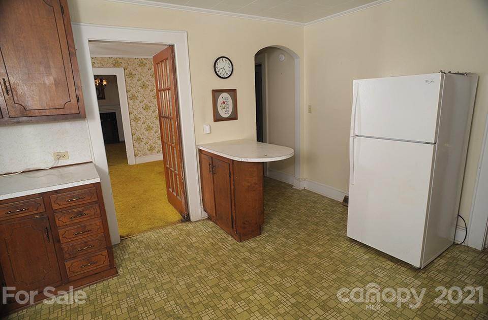 425 Barger Road Salisbury, NC 28146 - Photo 14 of 24 a view of kitchen cabinets and refrigerator