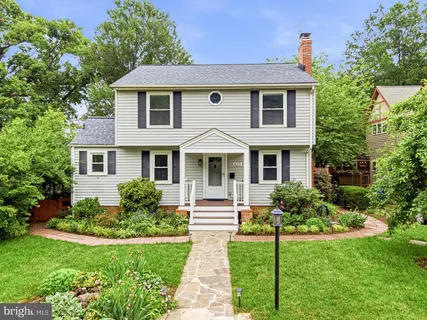 $1,095,000 | 625 South Quincy Street, Arlington, VA 22204