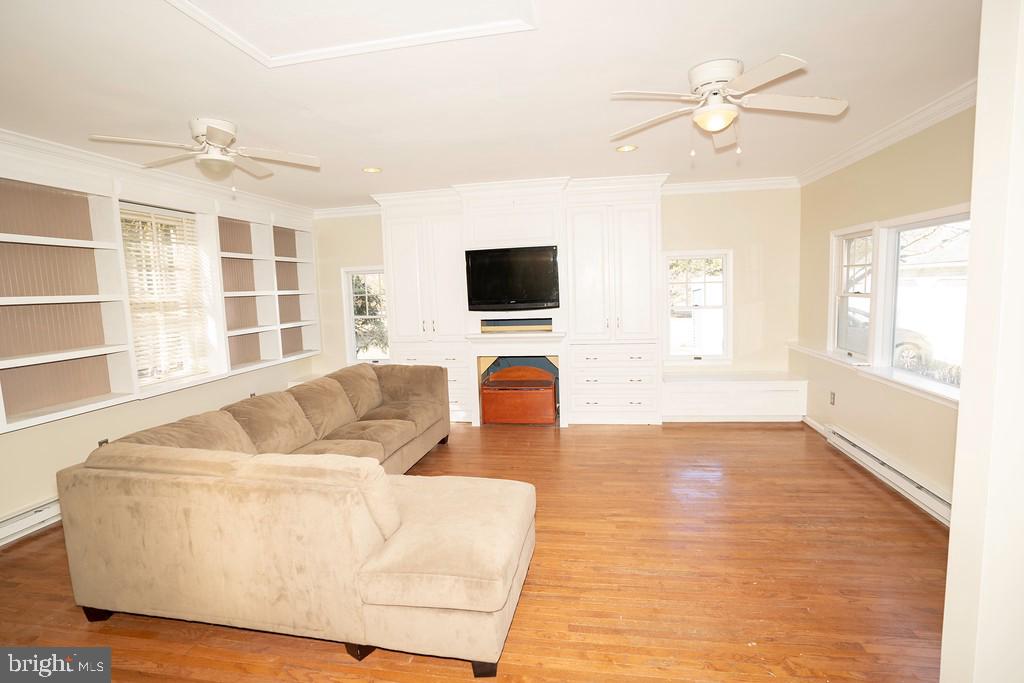 3513 Fallston Road Fallston, MD 21047 - Photo 12 of 40 Main Level Family Room