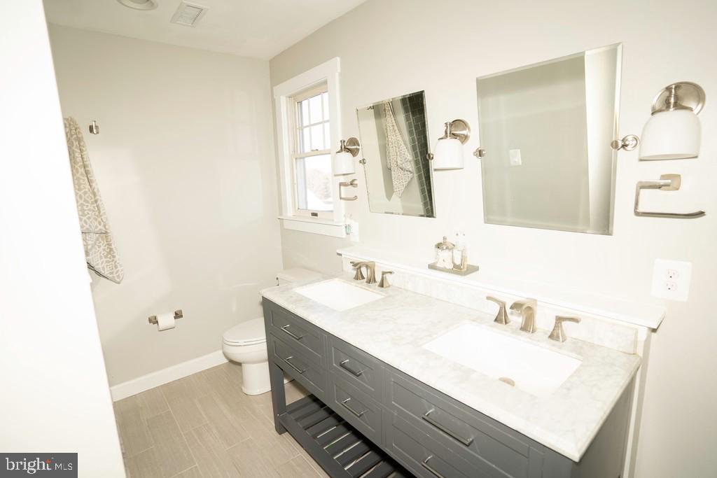 3513 Fallston Road Fallston, MD 21047 - Photo 14 of 40 Fully Updated Master Bathroom