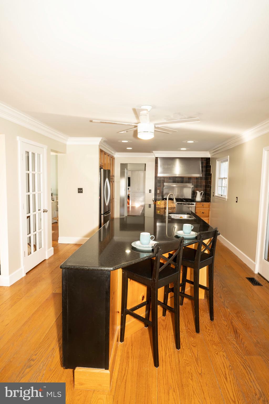 3513 Fallston Road Fallston, MD 21047 - Photo 6 of 40 Breakfast Bar