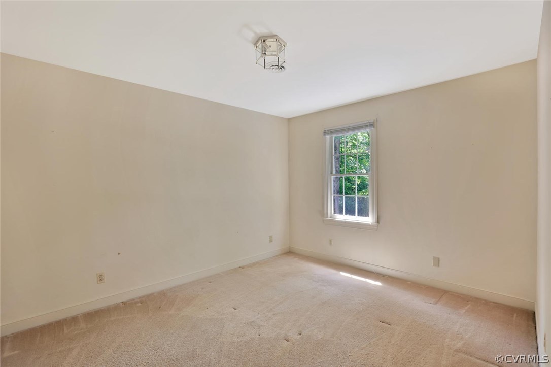 9604 St Regis Terrace North Chesterfield, VA 23236 - Photo 19 of 32 an empty room with a window
