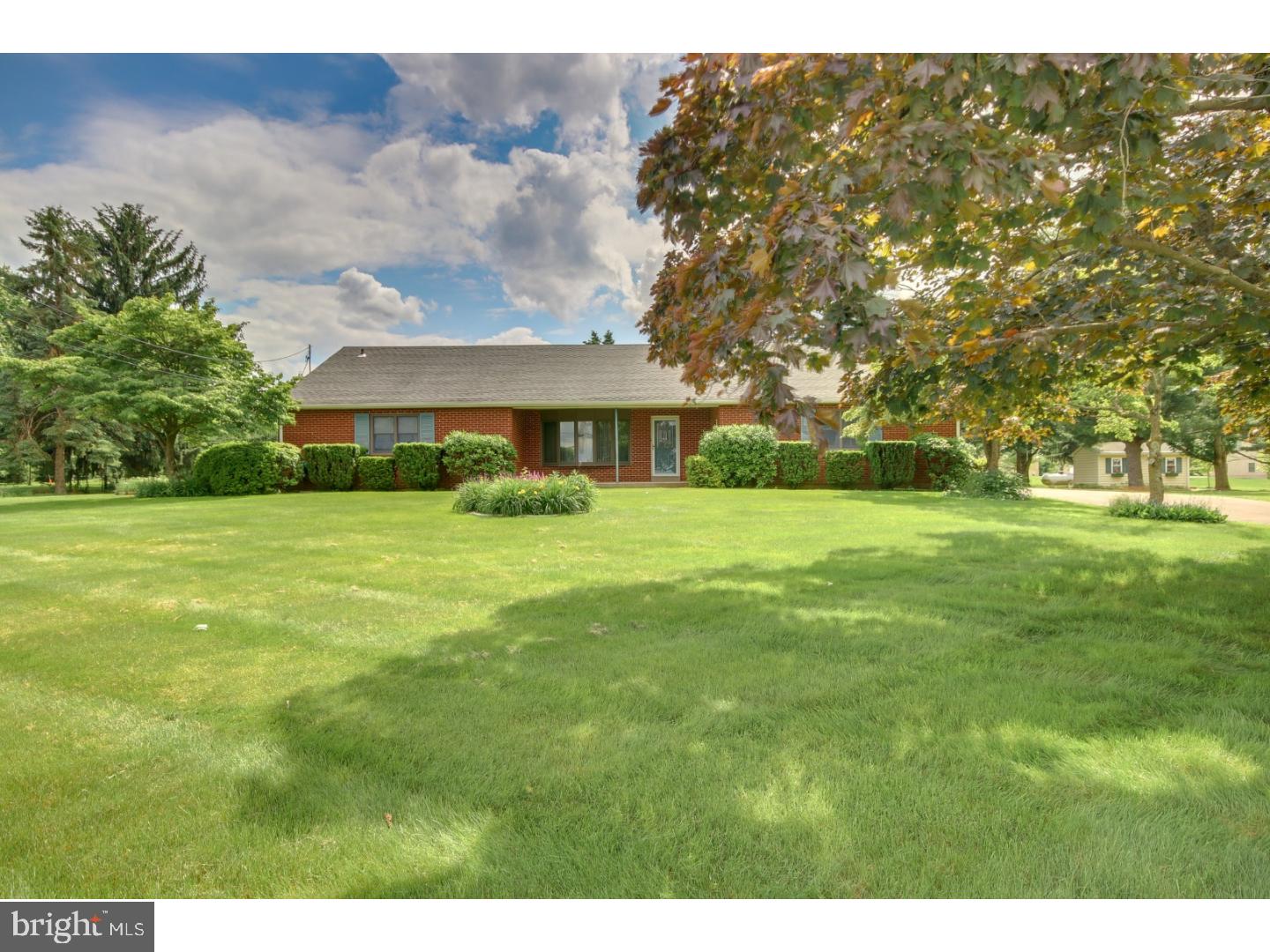 2942 Township Line Road Norristown, PA 19403 - Photo 2 of 25 Gallery Image 2