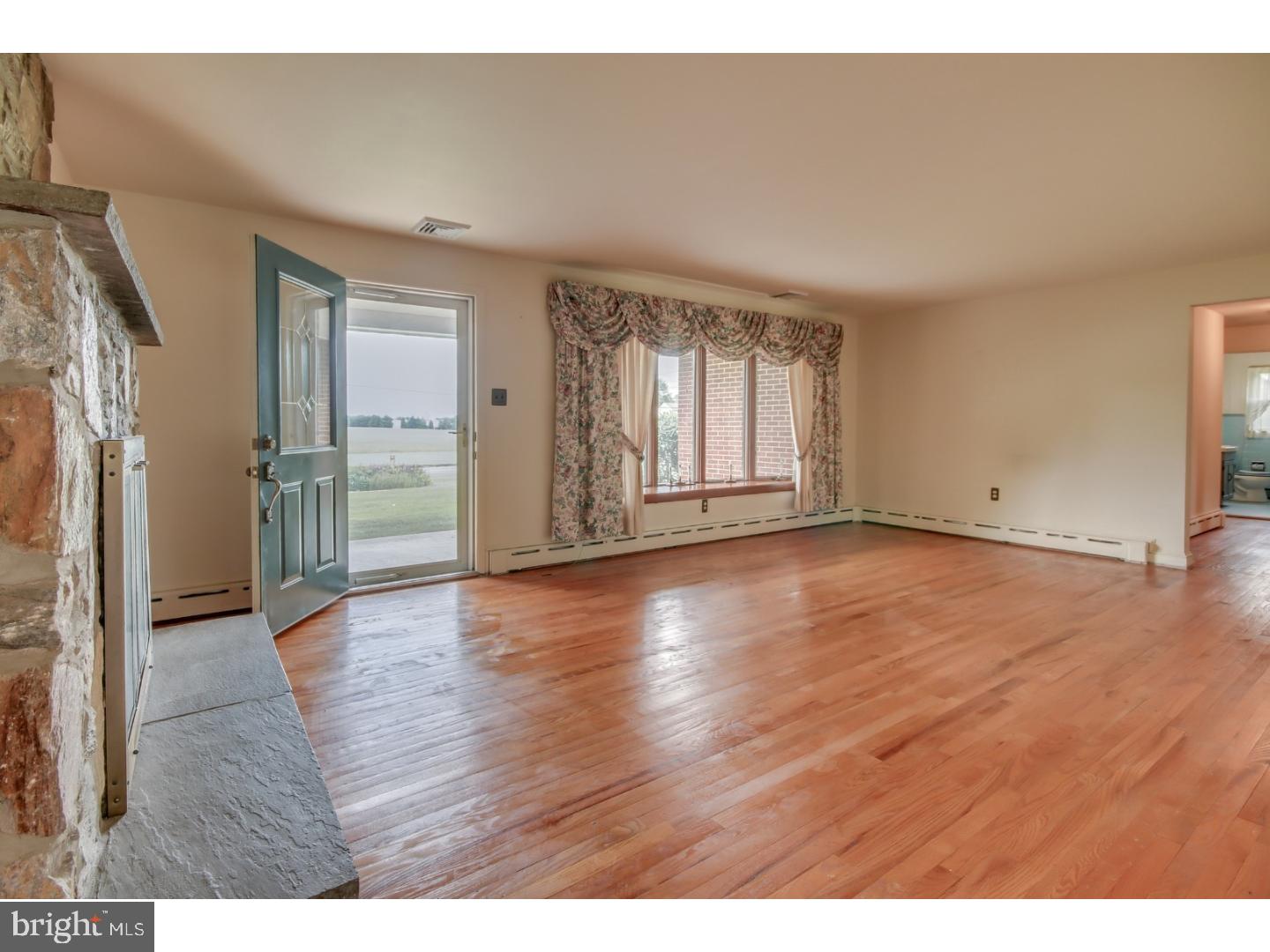 2942 Township Line Road Norristown, PA 19403 - Photo 8 of 25 Gallery Image 8