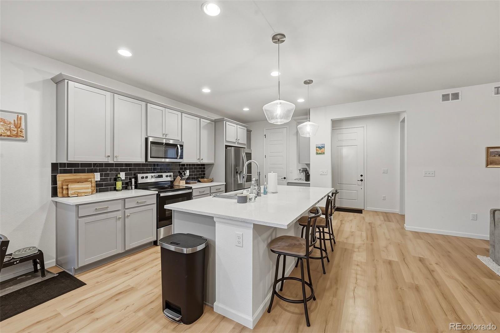 8037 Sterling Ranch Avenue Littleton, CO 80125 - Photo 7 of 38