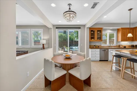 $1,900,000 | 18042 Calle Central, Morgan Hill, CA 95037