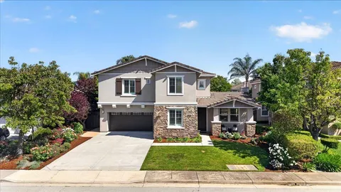 $1,900,000 | 18042 Calle Central, Morgan Hill, CA 95037