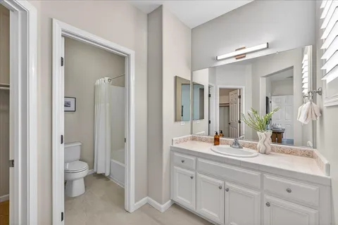 $1,900,000 | 18042 Calle Central, Morgan Hill, CA 95037