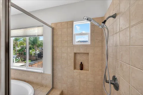 $1,900,000 | 18042 Calle Central, Morgan Hill, CA 95037