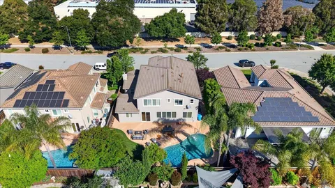 $1,900,000 | 18042 Calle Central, Morgan Hill, CA 95037