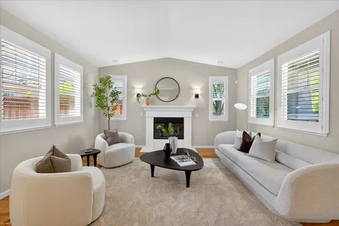 $1,900,000 | 18042 Calle Central, Morgan Hill, CA 95037