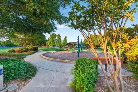 $1,900,000 | 18042 Calle Central, Morgan Hill, CA 95037