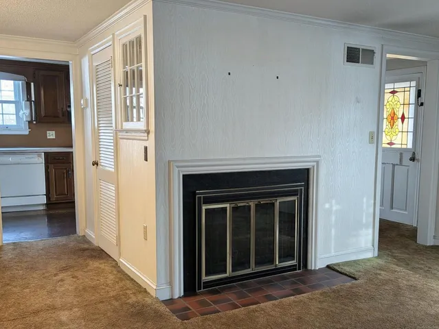 $430,000 | 123 Grove Street, West Hartford, CT 06110