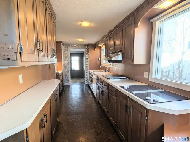 $430,000 | 123 Grove Street, West Hartford, CT 06110