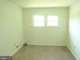 335 Hickory Road Warminster, PA 18974 - Photo 5 of 6