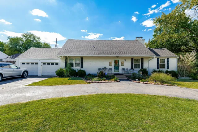 $371,500 | 7 North Beech Road, Wichita, KS 67206