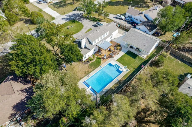 $371,500 | 7 North Beech Road, Wichita, KS 67206